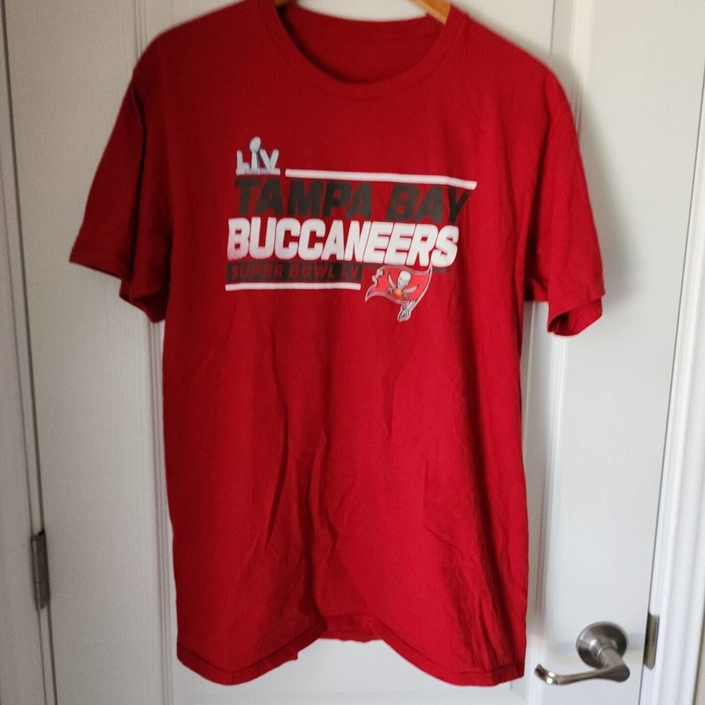 Tampa Bay Buccaneers Tee Shirt L Super Bowl LV 55 Champions Red